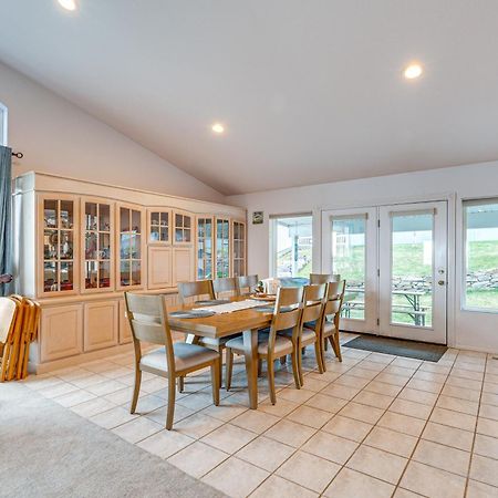 Inviting Great Falls Home With Wraparound Deck! Εξωτερικό φωτογραφία