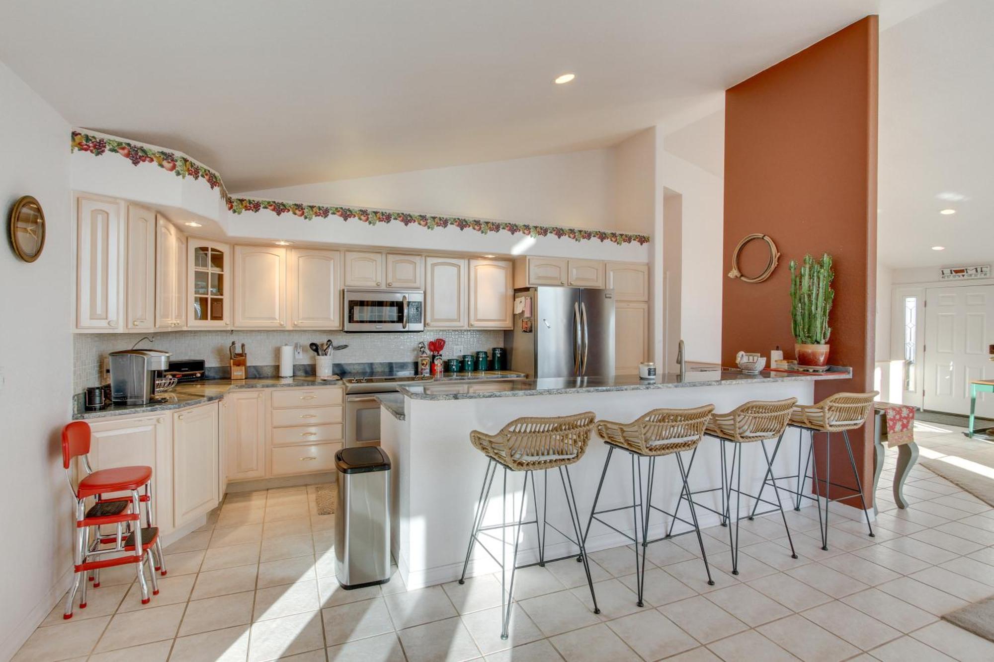 Inviting Great Falls Home With Wraparound Deck! Εξωτερικό φωτογραφία