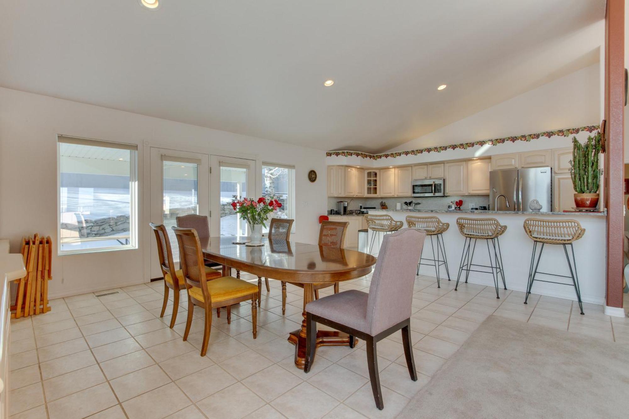 Inviting Great Falls Home With Wraparound Deck! Εξωτερικό φωτογραφία