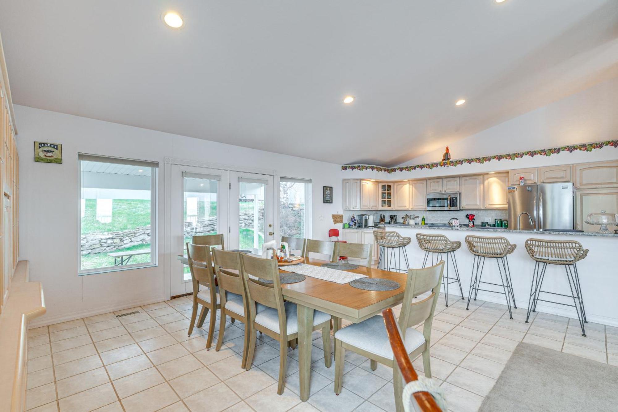 Inviting Great Falls Home With Wraparound Deck! Εξωτερικό φωτογραφία