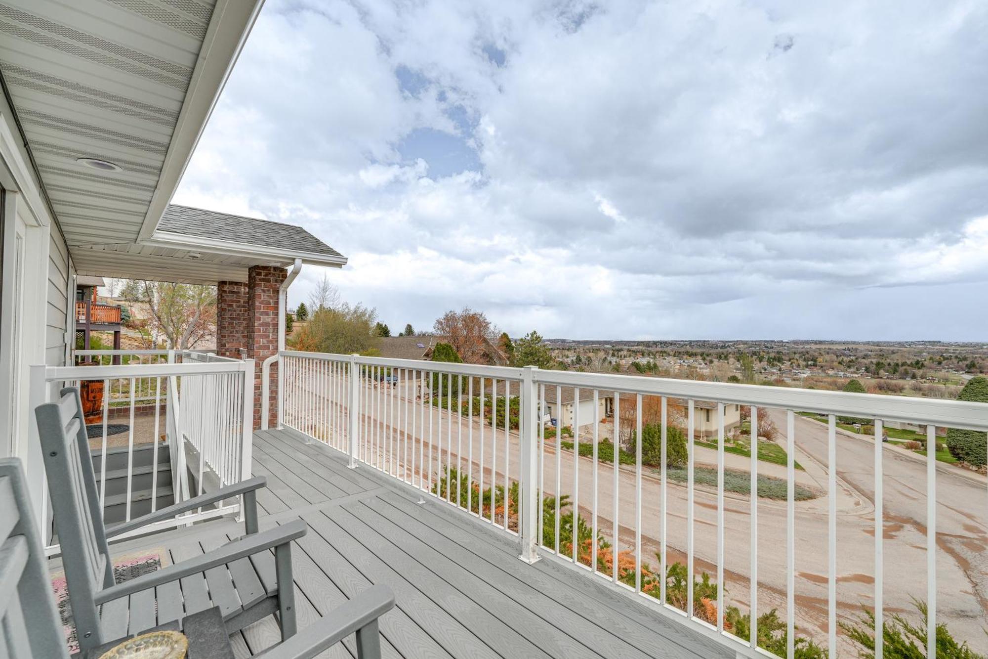 Inviting Great Falls Home With Wraparound Deck! Εξωτερικό φωτογραφία